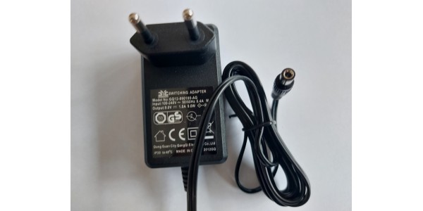 ADAPTER/POLNILEC 9V-1 AMPER ZA FITNES NAPRAVE